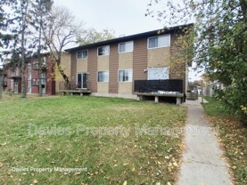 7121 80 Ave Nw - Photo 1 of 1