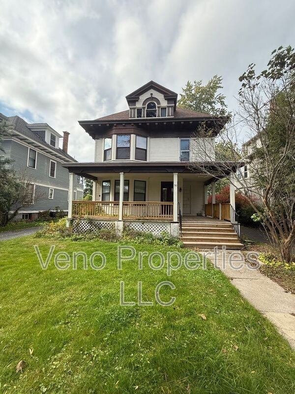 50 Manning Blvd #2