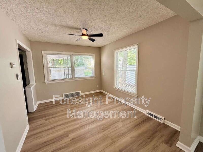 854 E 250th St - Photo 5 of 24