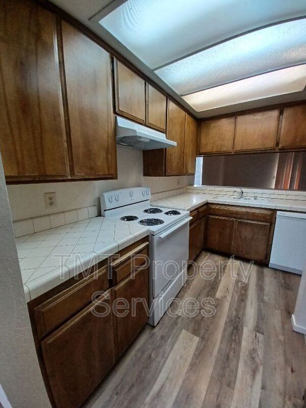 88 Mariposa Dr - Photo 4 of 21
