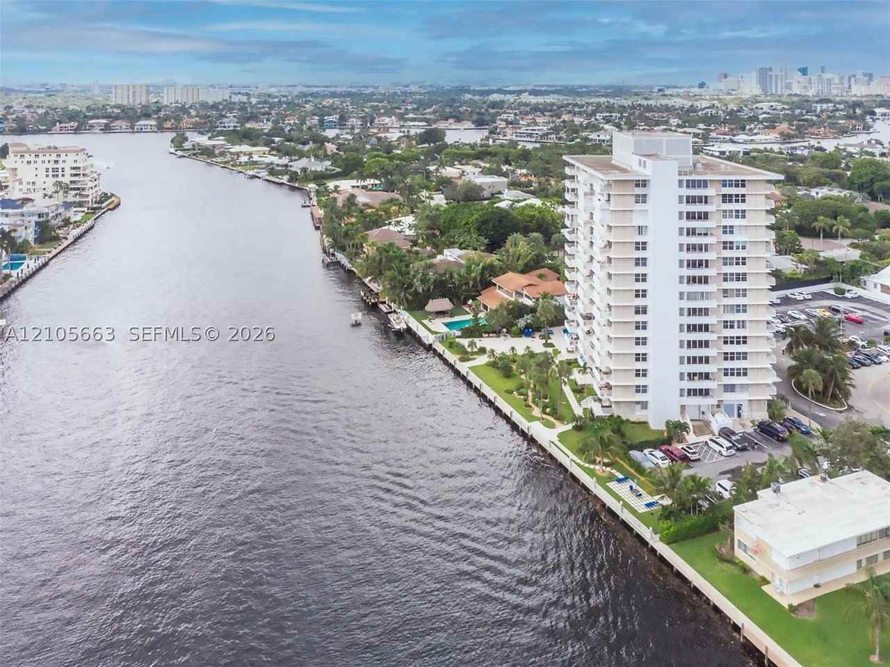 888 Intracoastal Dr #6E - Photo 2 of 3