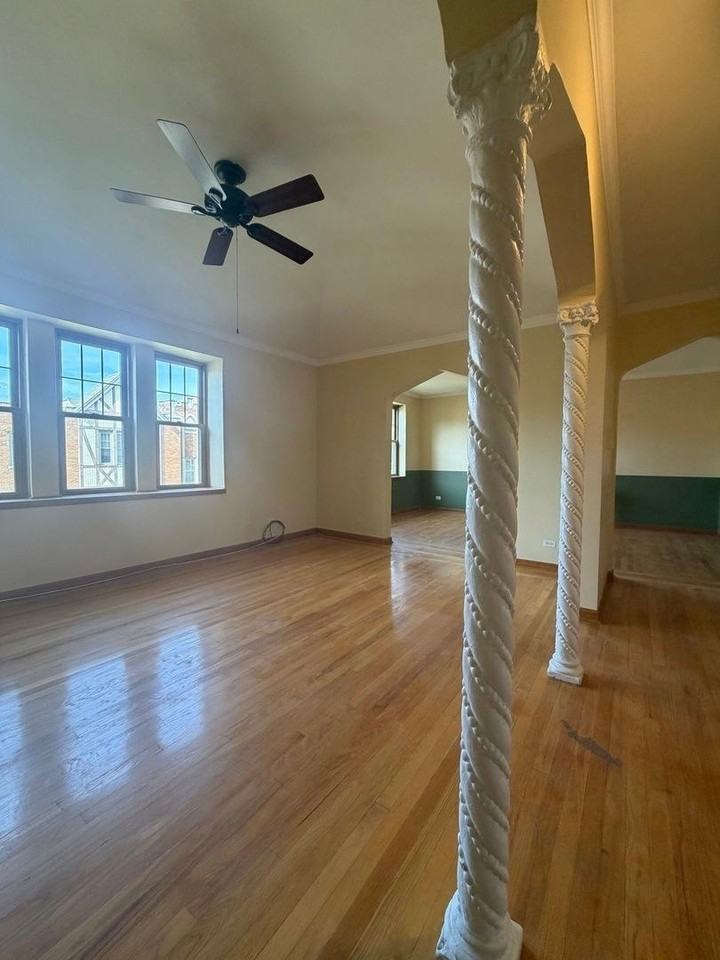 10927 S Longwood Dr #3 - Photo 4 of 35