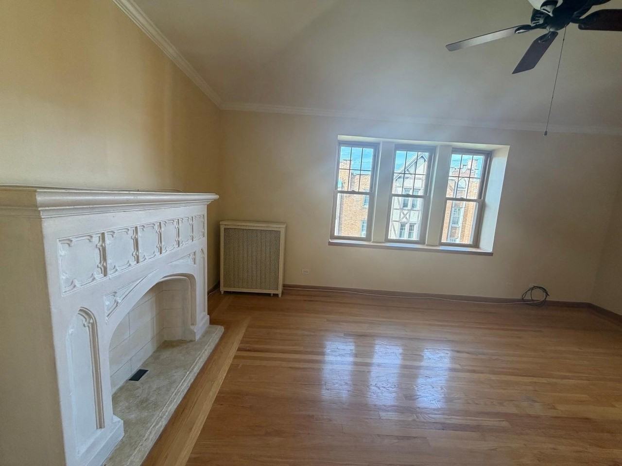 10927 S Longwood Dr #3 - Photo 6 of 35