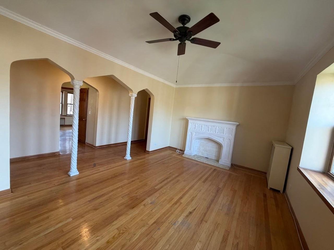 10927 S Longwood Dr #3 - Photo 7 of 35