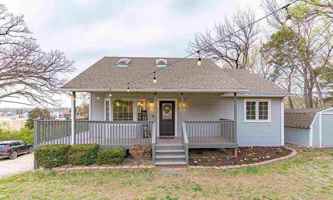 featured image of 2420 Timberlane Dr