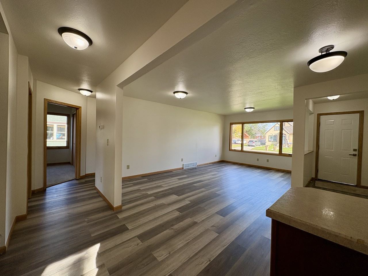 715 8th St Nw #715 - Photo 5 of 14