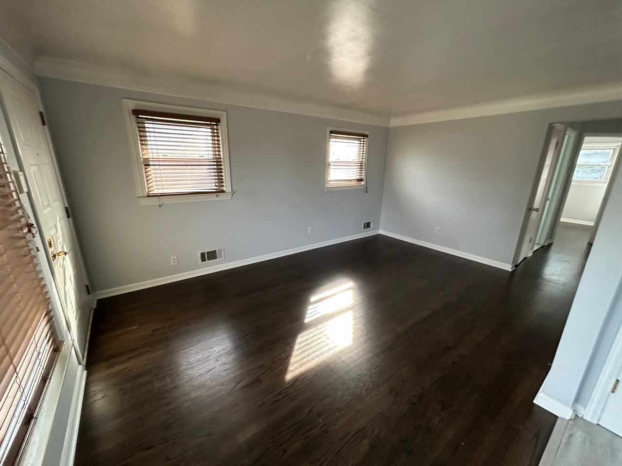 29931 Taylor St - Photo 2 of 10