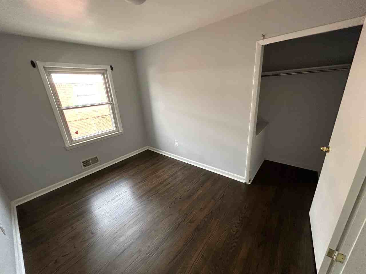29931 Taylor St - Photo 6 of 10