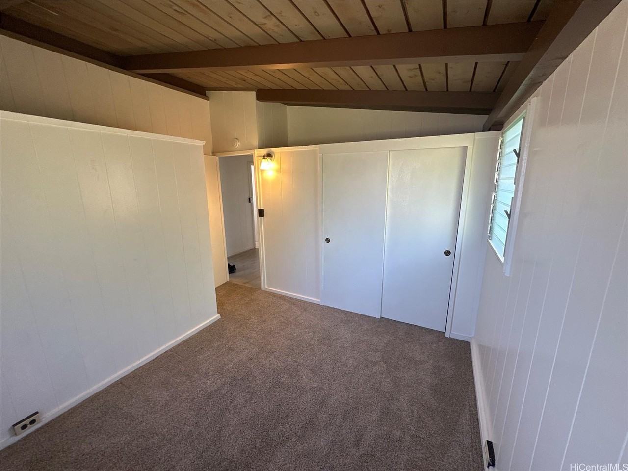 2409 Anihinihi St - Photo 7 of 17