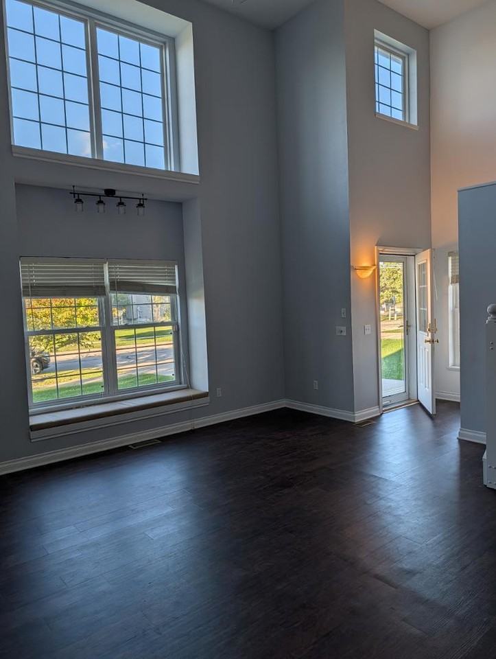 827 Wood Sorrel Ln - Photo 3 of 13