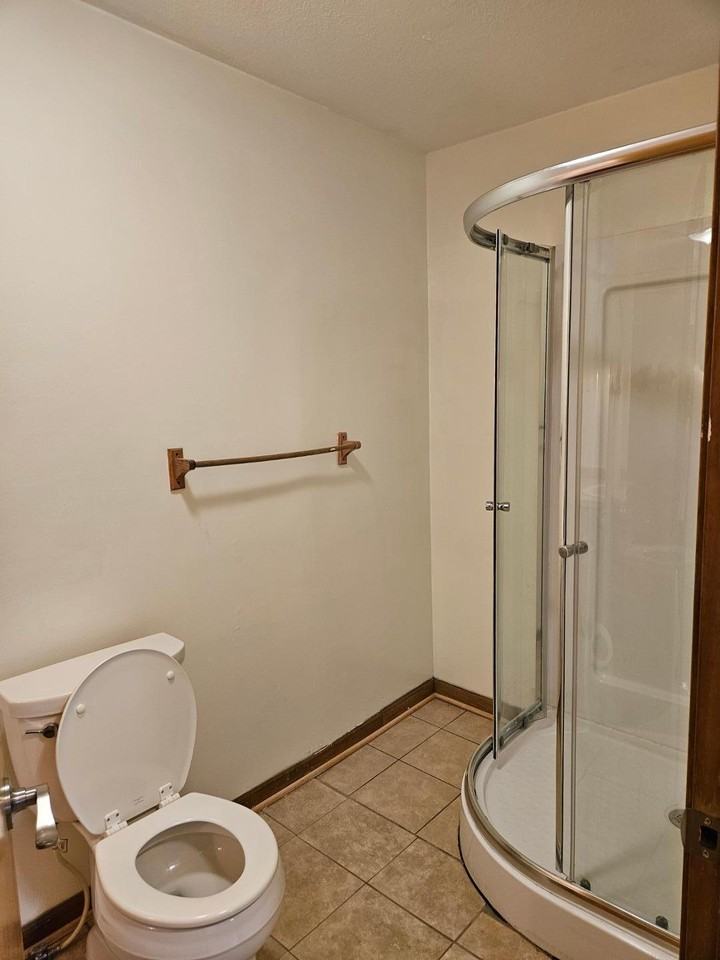 148 Garfield Ave - Photo 3 of 9