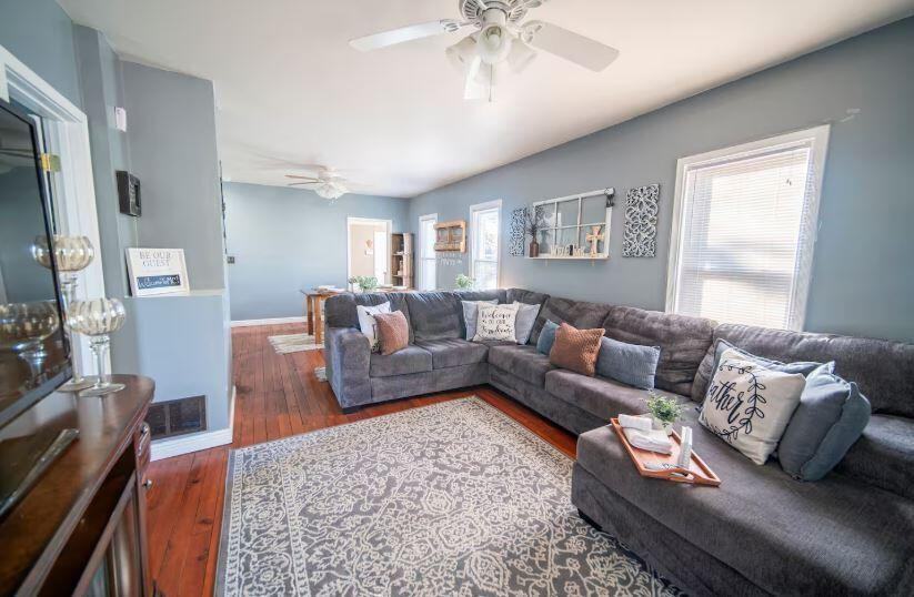 307 Pearl St - Photo 5 of 27