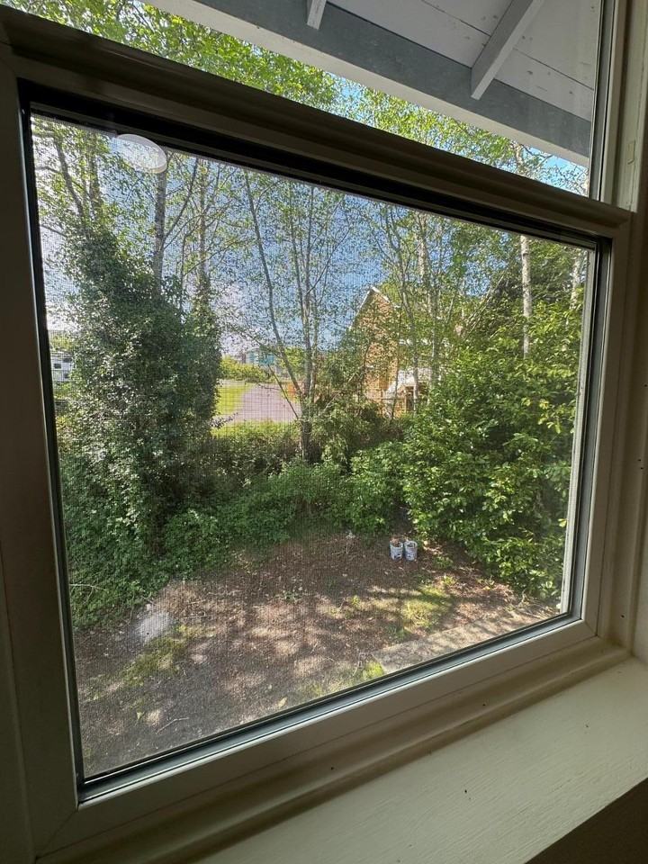 1829 Spruce Dr - Photo 5 of 14