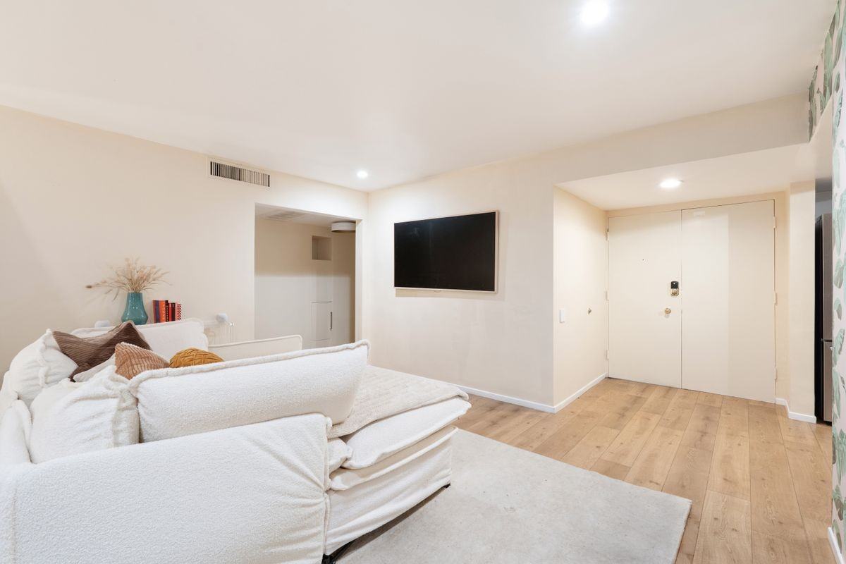 7270 Hillside Ave - Photo 6 of 13