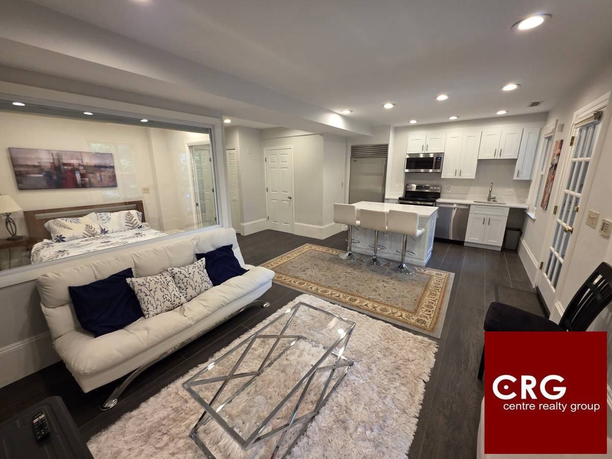 73 Monmouth St - Photo 7 of 9