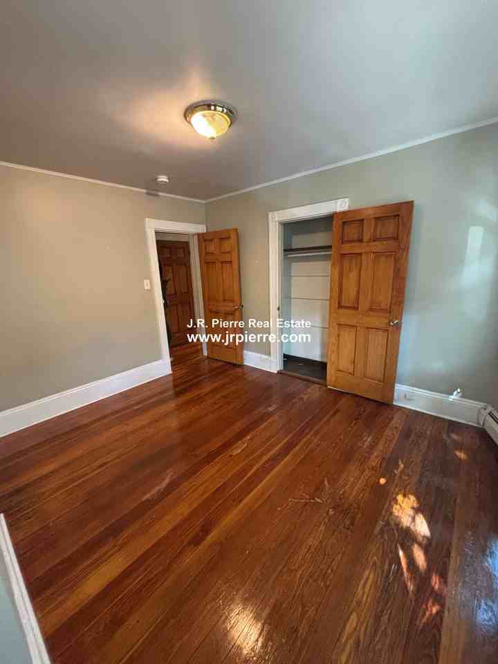 266 Washington St #2 - Photo 4 of 17