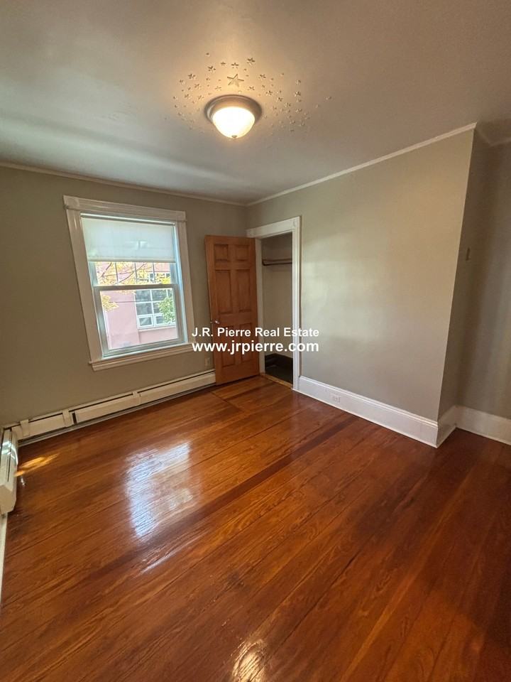 266 Washington St #2 - Photo 6 of 17