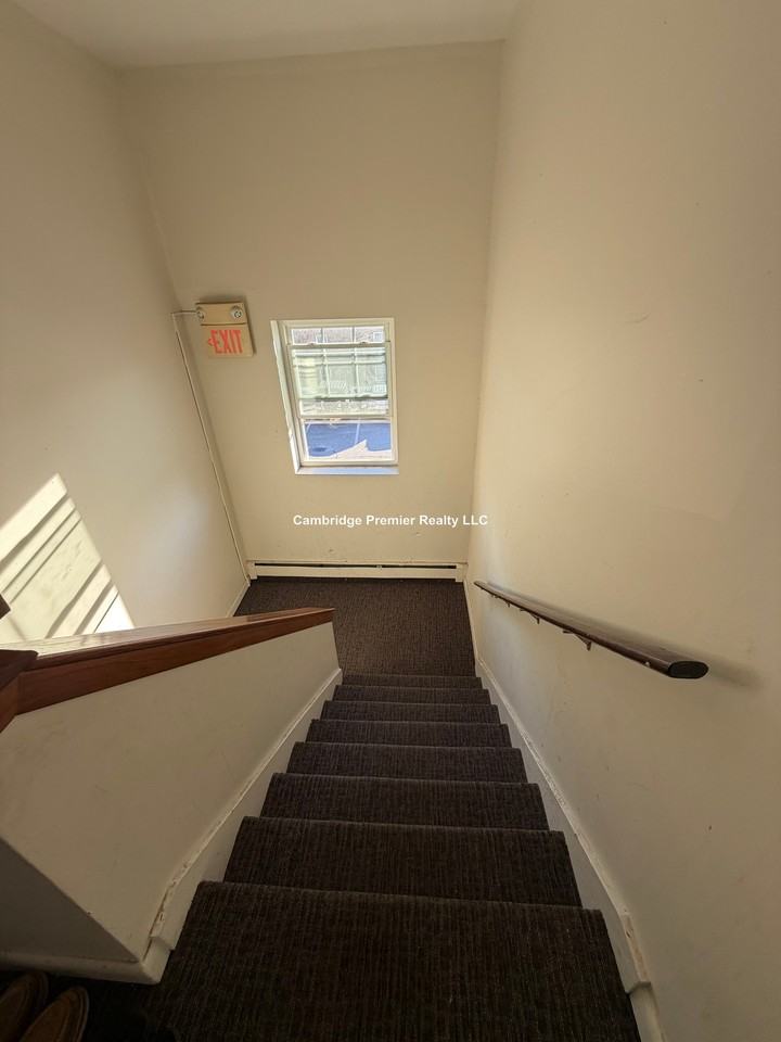 Mill St #10 - Photo 5 of 29