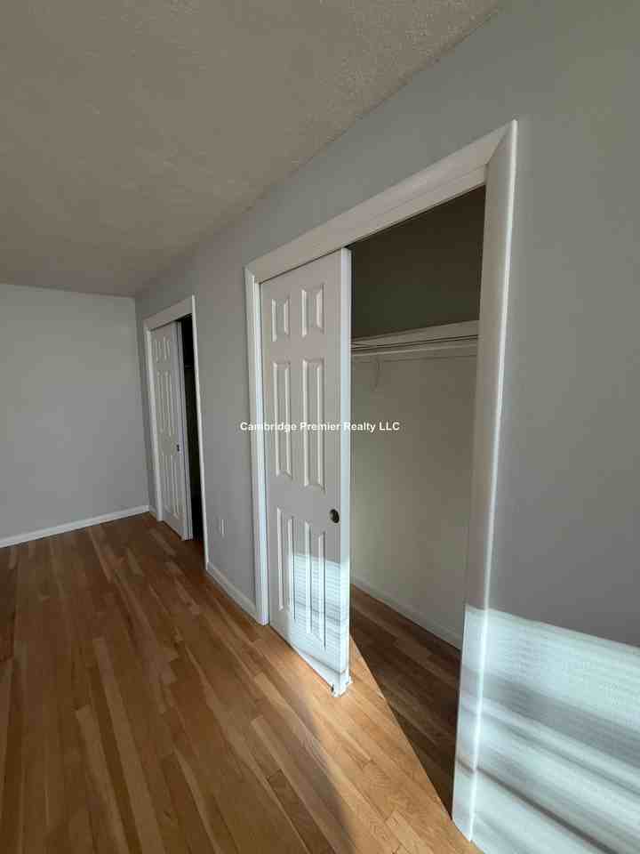 Mill St #10 - Photo 7 of 29