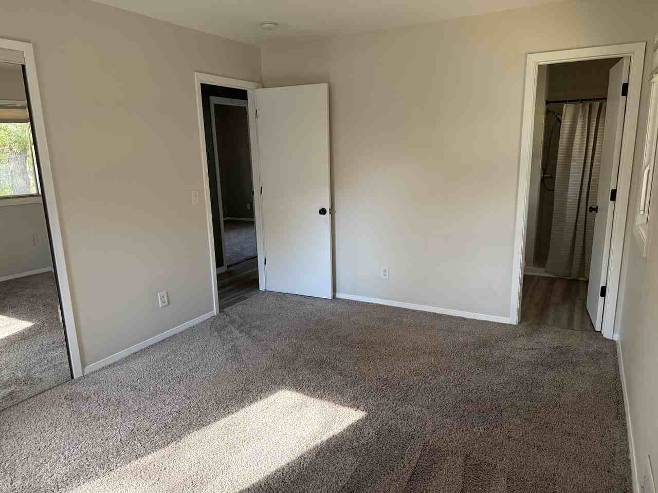 5375 Matterhorn Dr Ne - Photo 6 of 14