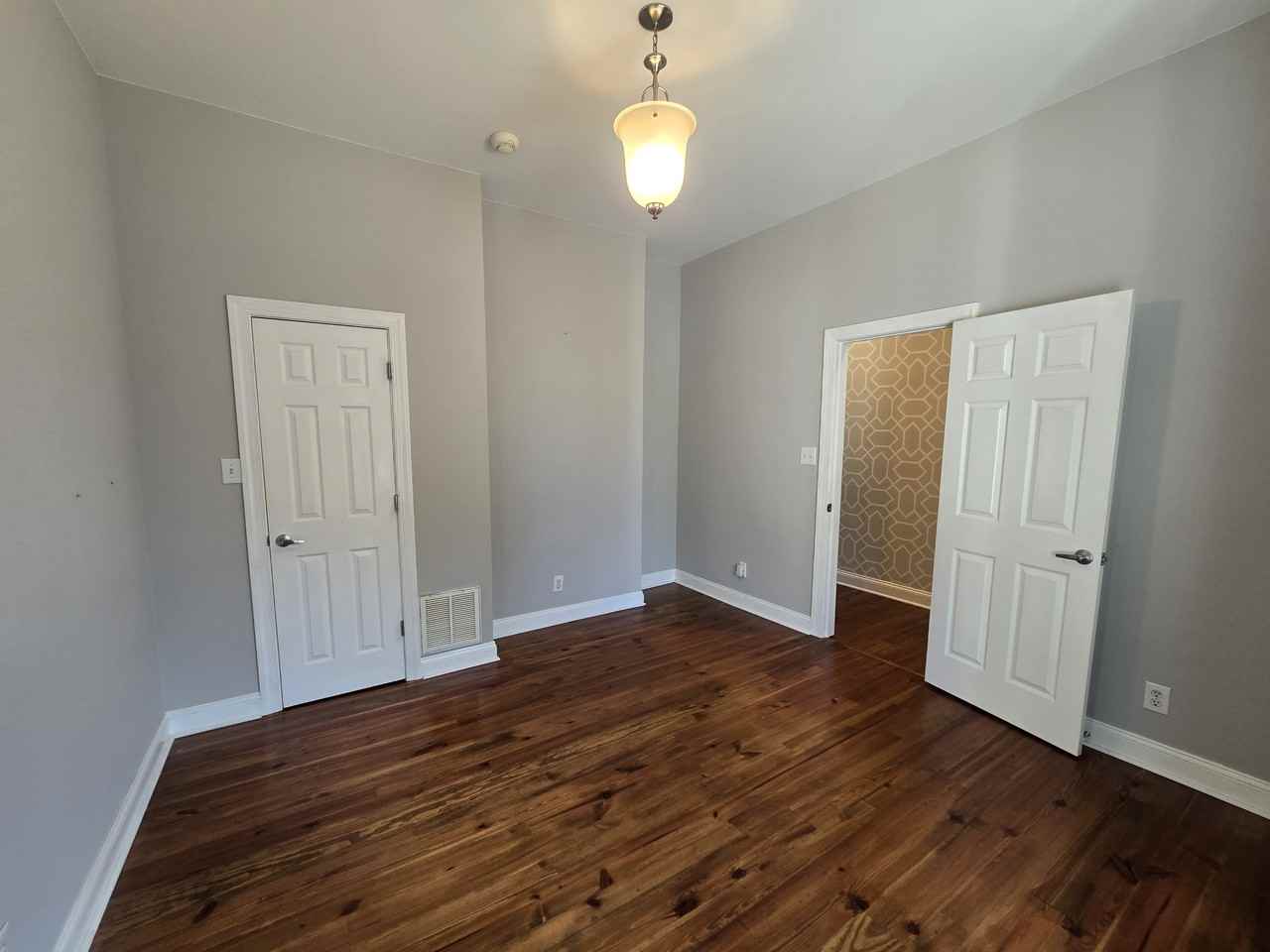 625 N 31st St #1 - Photo 6 of 20