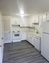 245 Sw - Photo 1 of 1