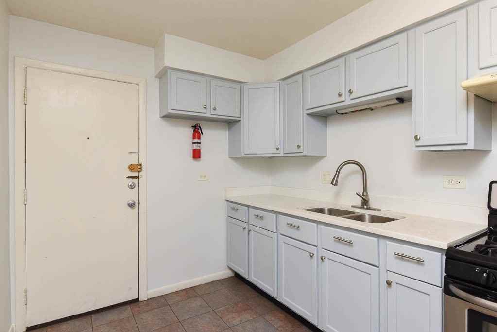 1608 W Jarvis Ave #PAA - Photo 4 of 18