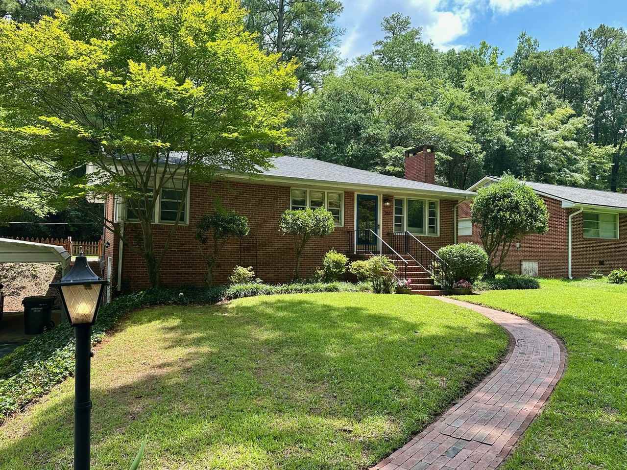 2611 University Dr - Photo 2 of 36