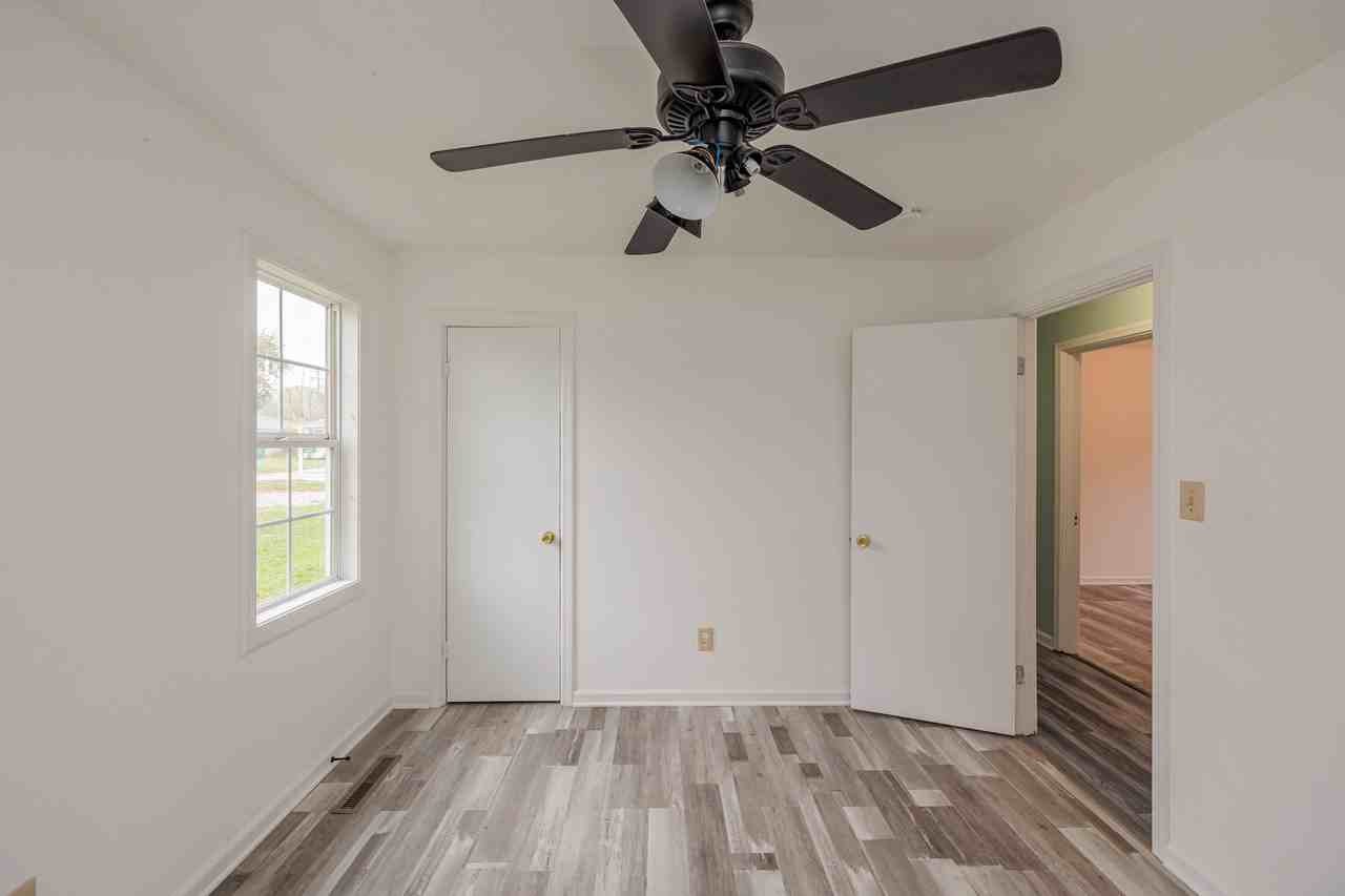 5076 Glenn Lodge Rd - Photo 6 of 18