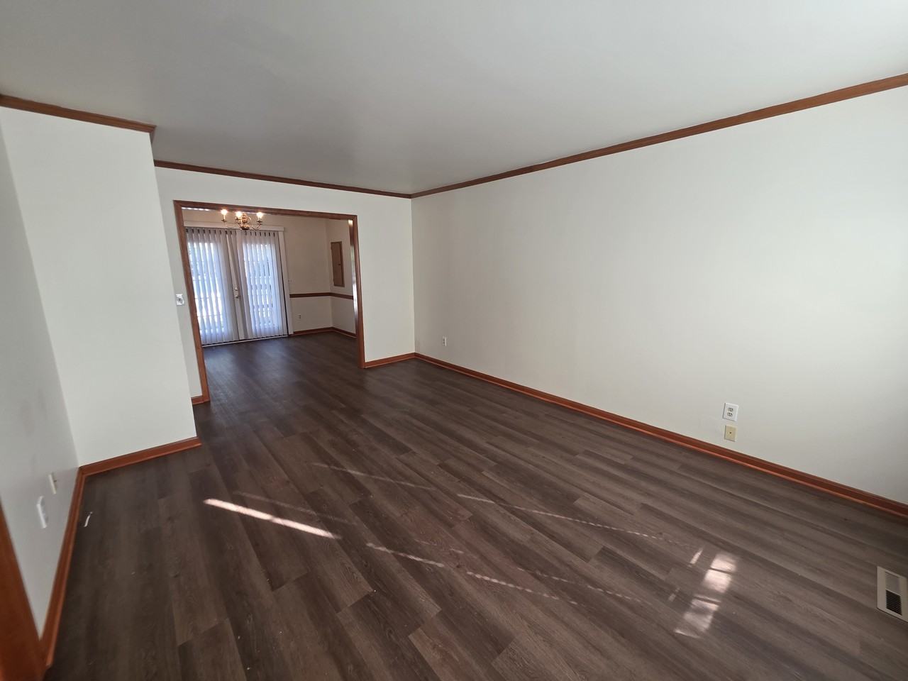 900 Beaglin Park Dr - Photo 3 of 14