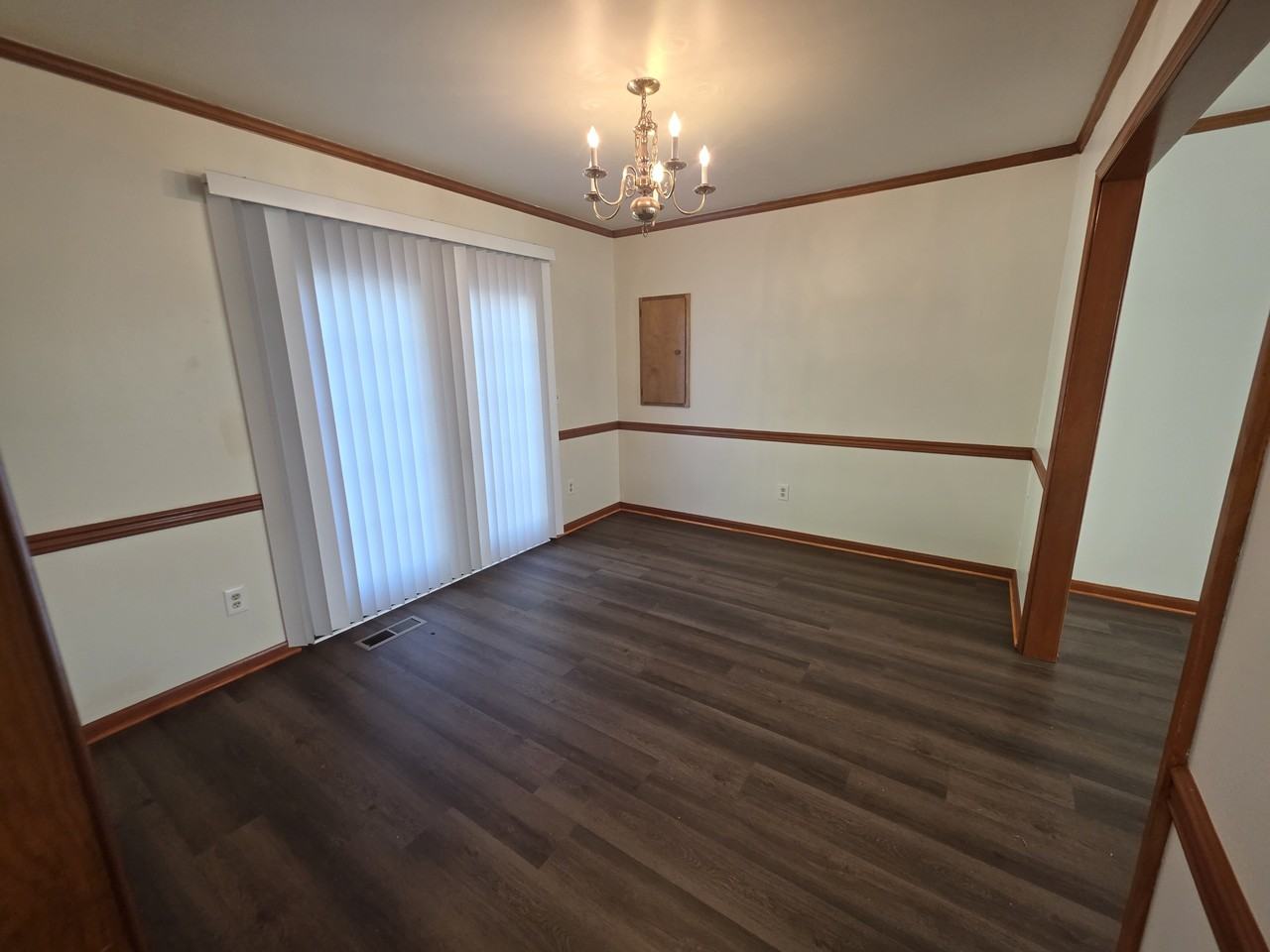 900 Beaglin Park Dr - Photo 5 of 14