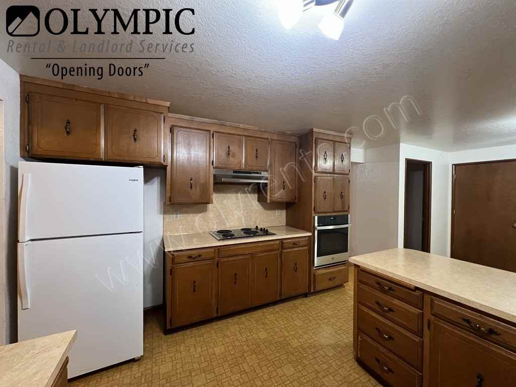 6220 Winnwood Loop Se - Photo 5 of 25