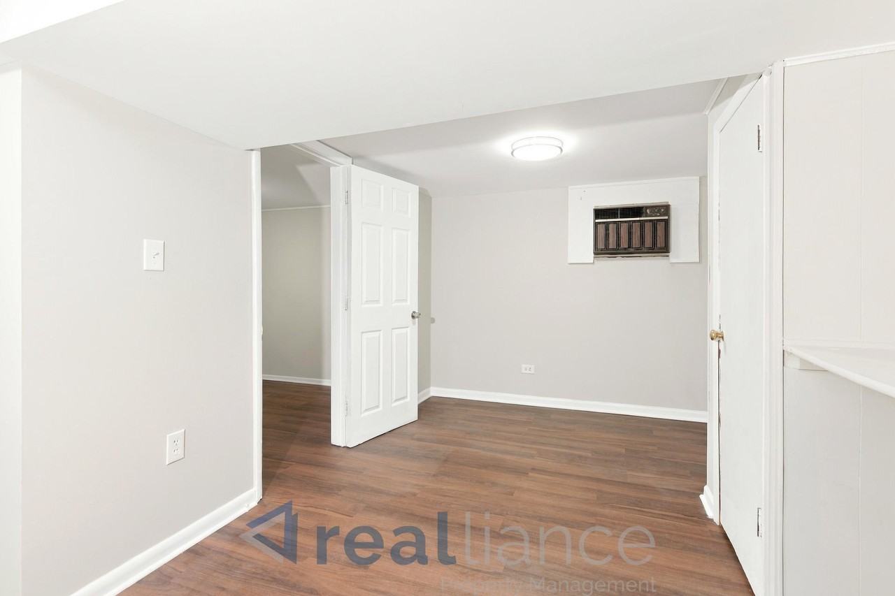1510 23rd St Se - Photo 6 of 15