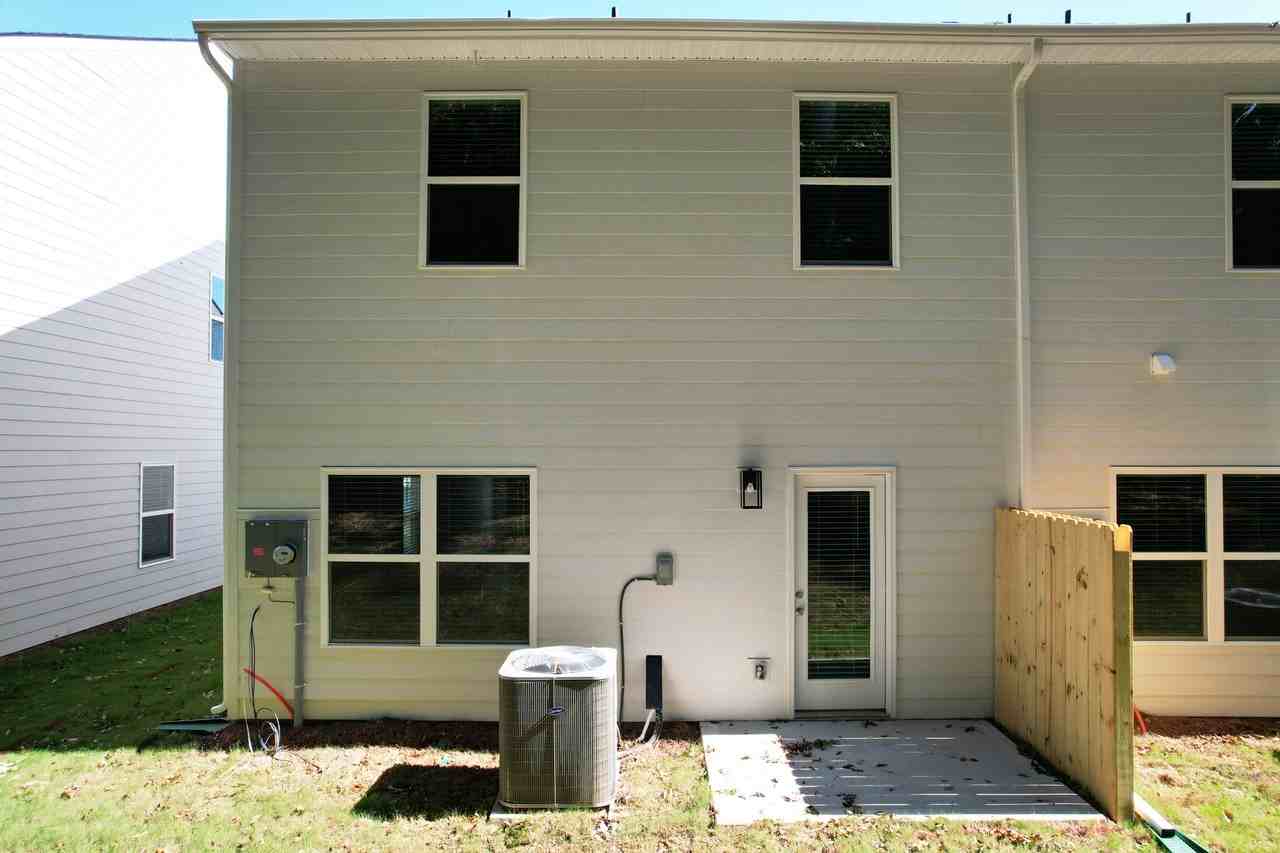 4087 Belcourt Dr Ne - Photo 6 of 31