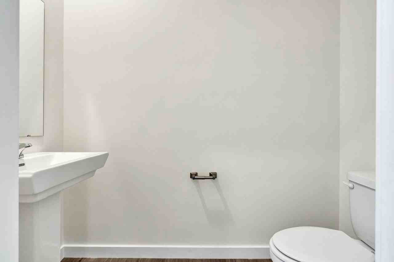 4087 Belcourt Dr Ne - Photo 7 of 31