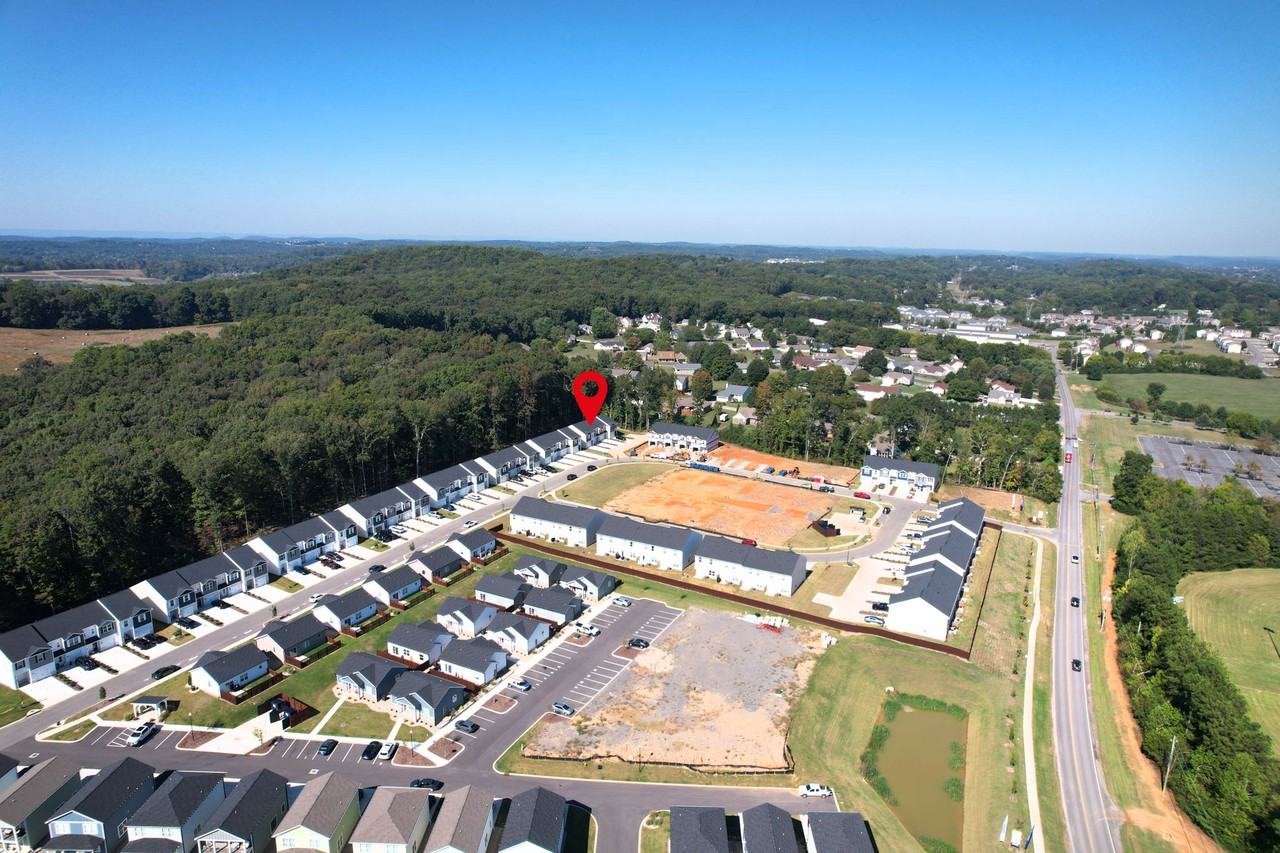 4093 Belcourt Dr Ne - Photo 3 of 29