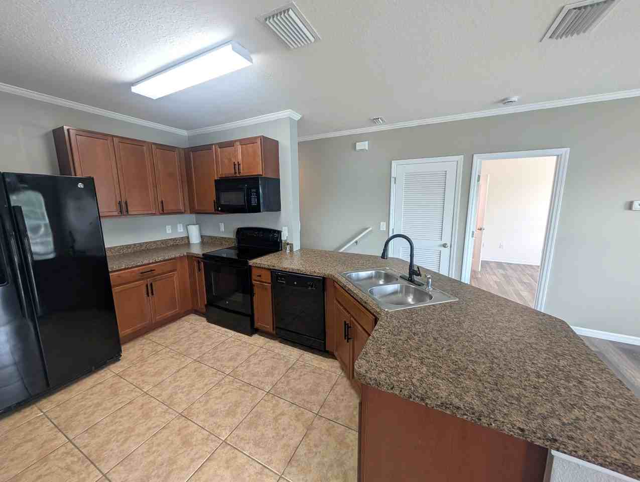 803 Ashentree Dr - Photo 3 of 22