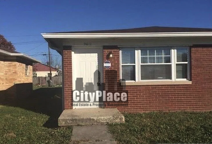 2411 N Bolton Ave - Photo 4 of 4
