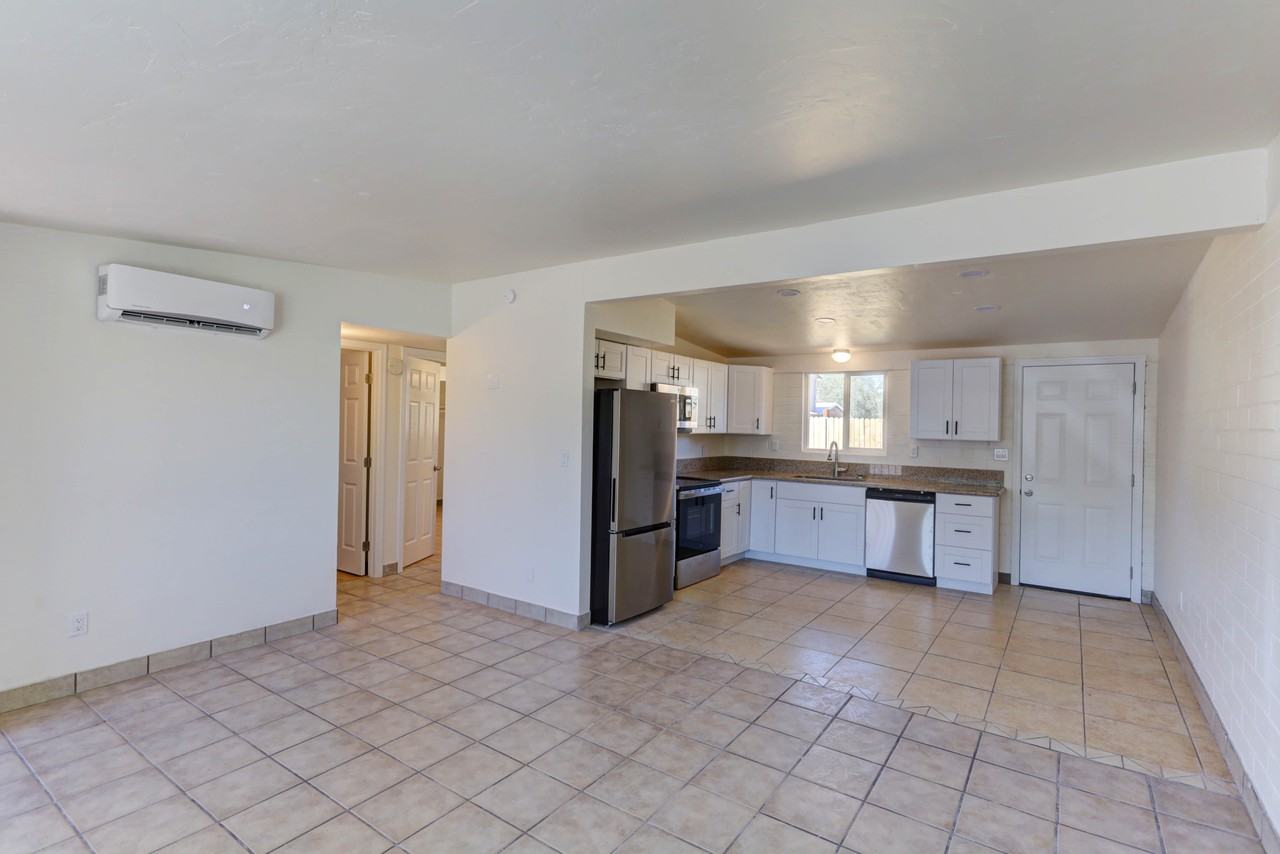 3052 N Sparkman Blvd - Photo 2 of 20