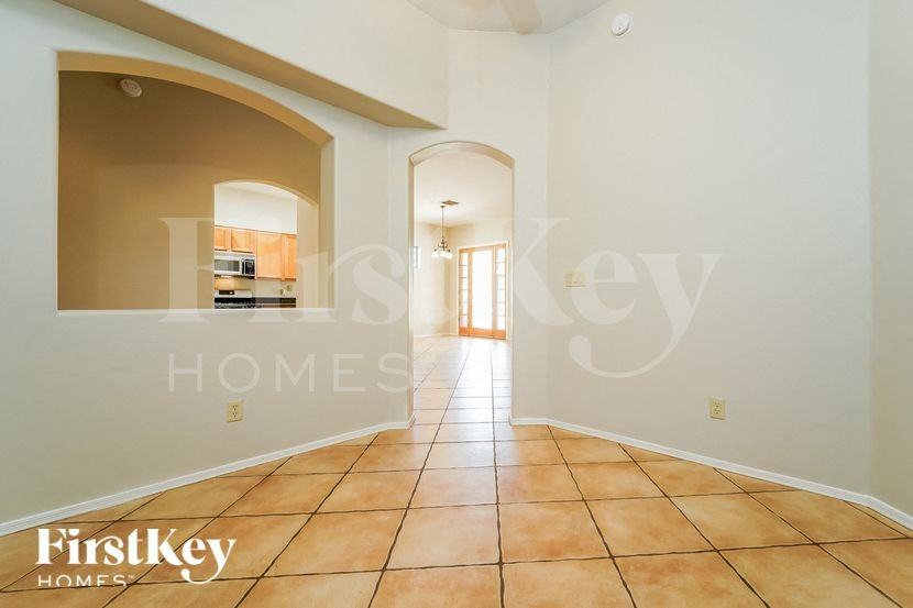 7550 W Pepper Ridge Rd - Photo 4 of 15