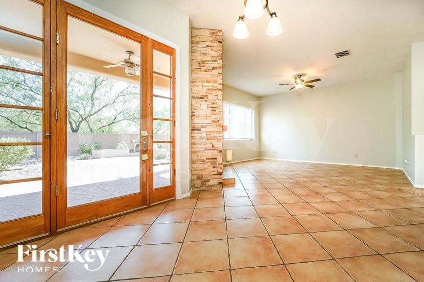 7550 W Pepper Ridge Rd - Photo 5 of 15