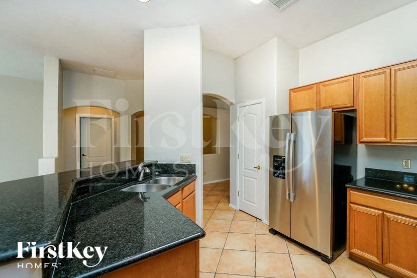 7550 W Pepper Ridge Rd - Photo 6 of 15