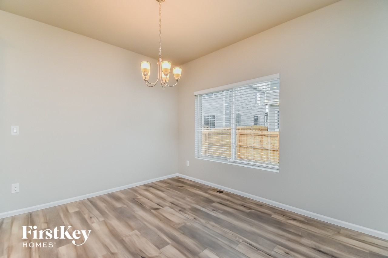 11139 Murrelet Dr - Photo 4 of 15