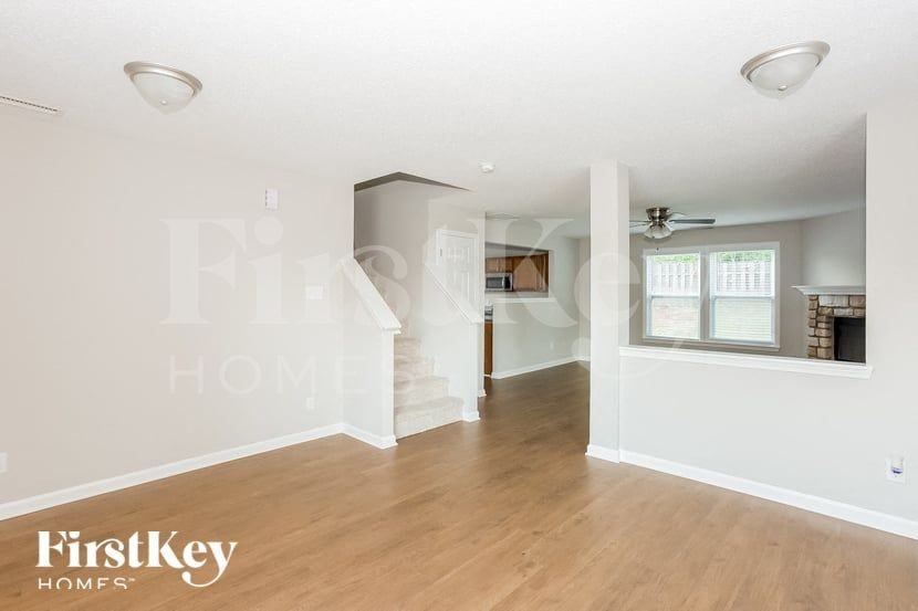 1725 Red Bird Cir - Photo 6 of 15