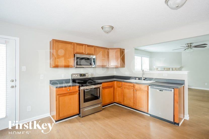 1725 Red Bird Cir - Photo 7 of 15