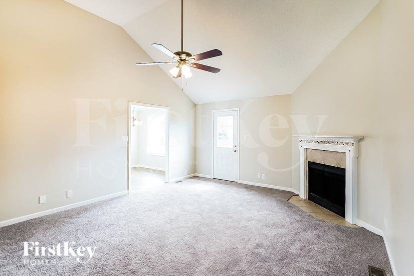 1275 Meredith Way - Photo 2 of 15