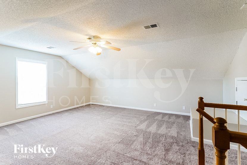 1275 Meredith Way - Photo 7 of 15