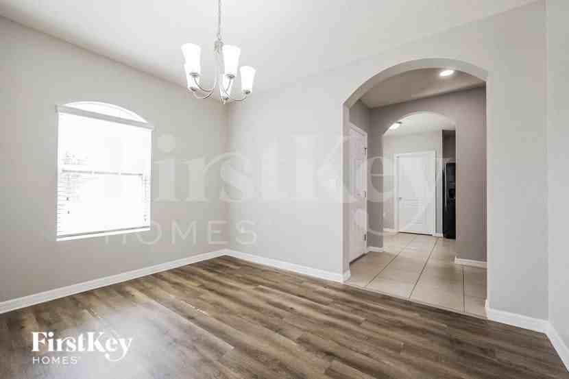 836 Freedom Blvd - Photo 5 of 16