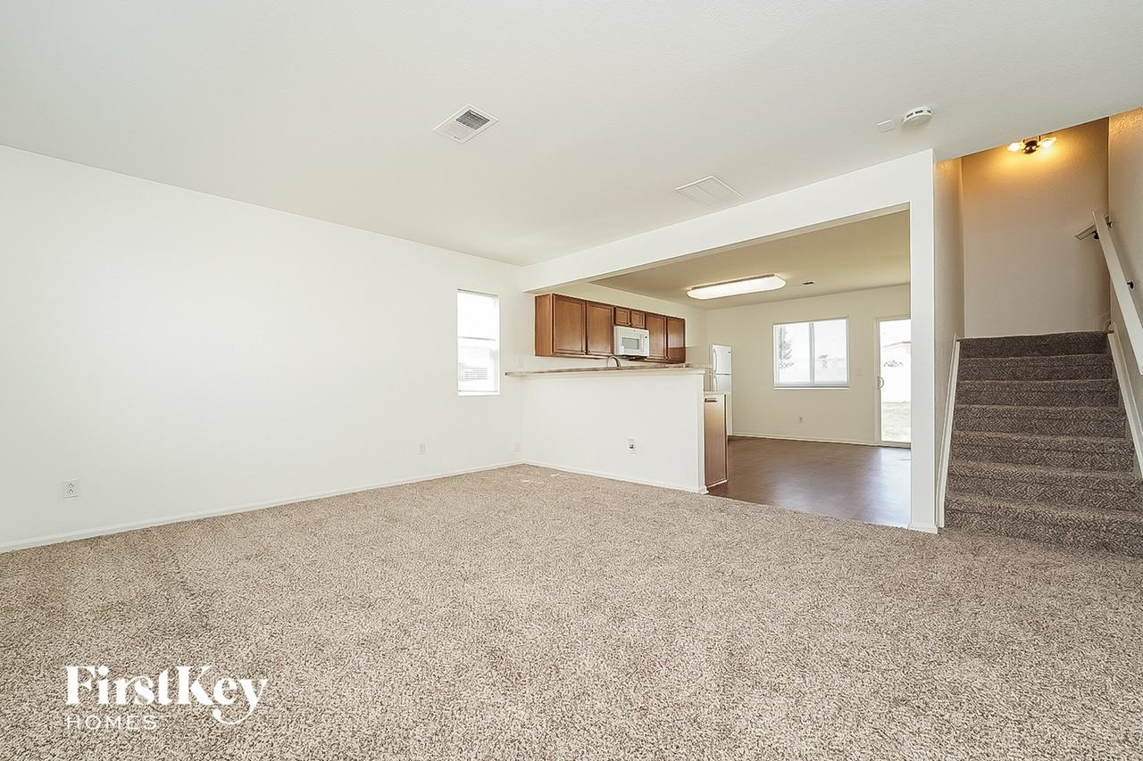 4545 Andes St - Photo 4 of 15