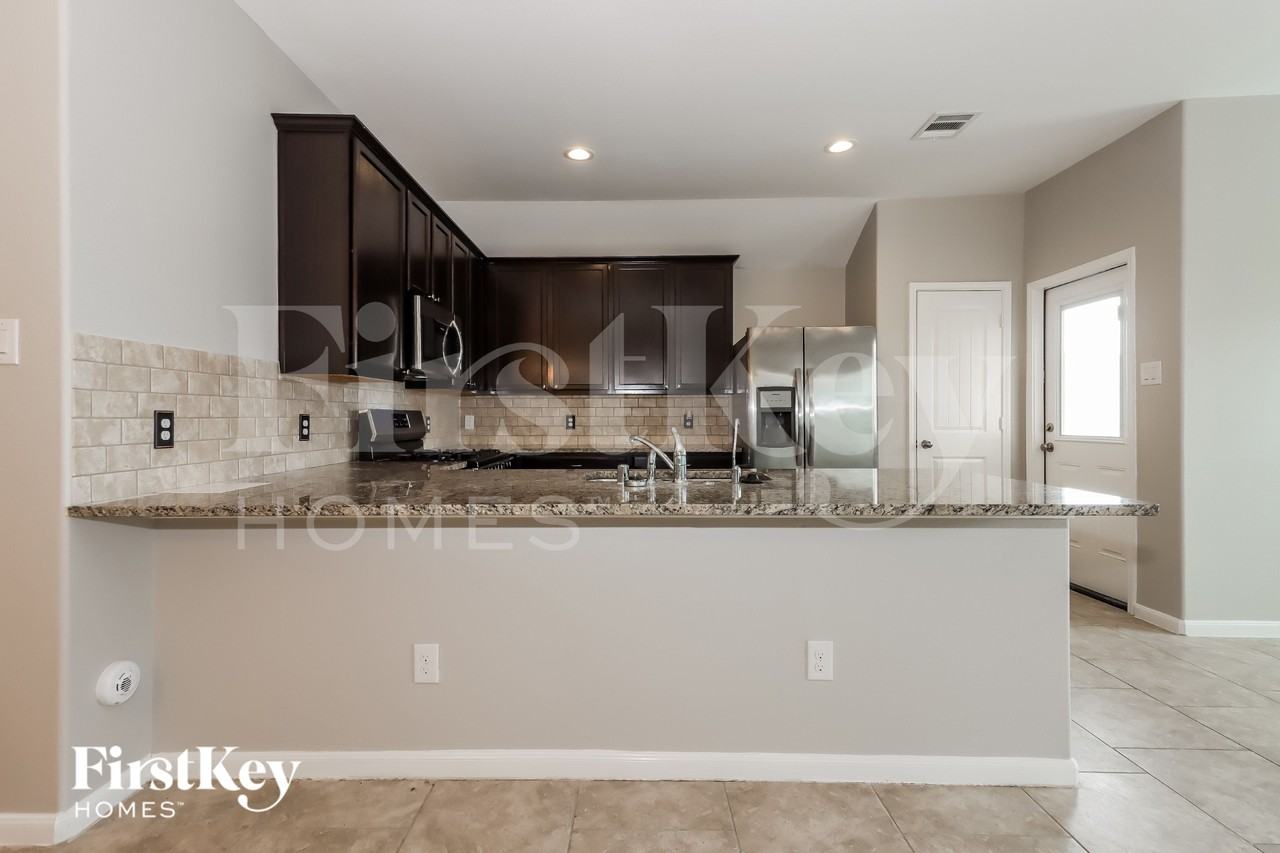 3107 Specklebelly Dr - Photo 7 of 16